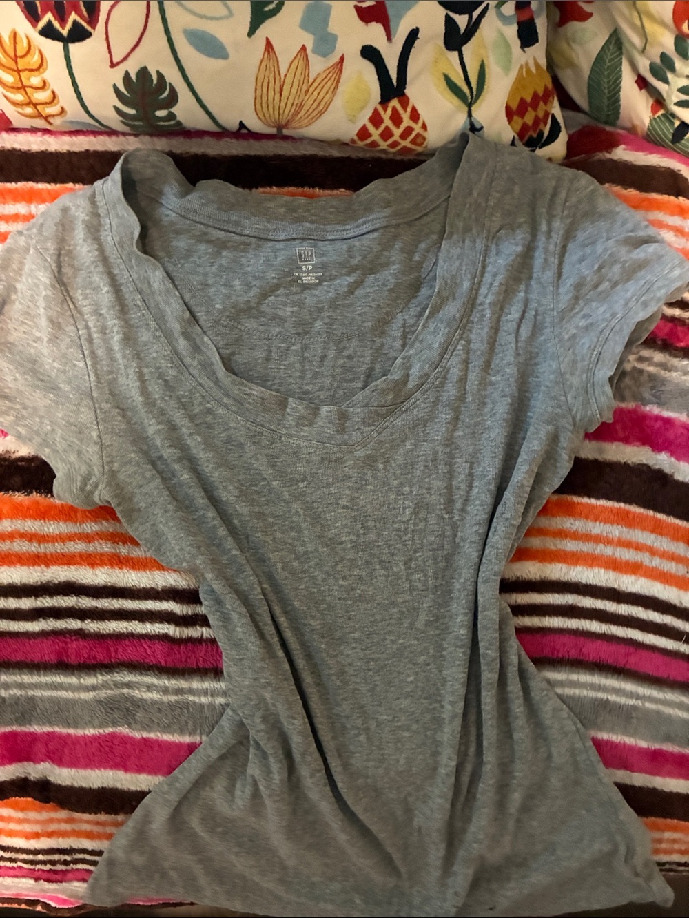 Soft Scoop Neck Women's Tee - Gray